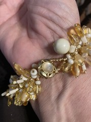 Vintage Creamy Beige & Topaz Glass Beads Tropical Bracelet w/ Toggle Closure