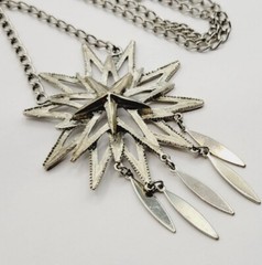 Lisner STAR Pendant Necklace Silver Tone Dangle in Art Deco 26 in