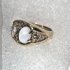 14k Solid Gold Vintage Estate Ring Elegant fine Jewelry, 1 of 1 piece