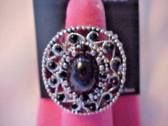 Costume Jewelry Ring Black Stones By Sapphire Silver Tone Stretchable Band New