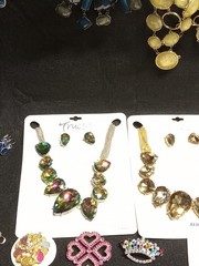 Vintage 2 Modern Costume Jewlery Lot Statement Necklaces Earrings Bracelets Pins