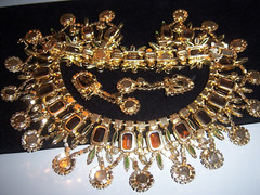 JULIANA D&E WATERMELON RHINESTONE NECKLACE BRACELET BROOCH EARRING SET PARURE