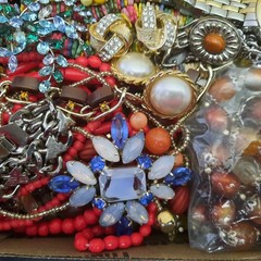Vintage Junk Jewelry Lot Craft Harvest Repair Rhinestones And Wearable D1