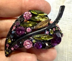 VTG.Black Japanned Rhinestone Brooch Clip Earring Set Pink Purple Green Navette