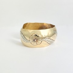 Vintage 1950’s Handmade Flower Cuff Bangle Bracelet 10K Yellow Gold, 28.60 Grams
