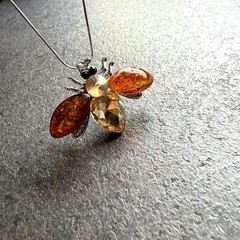 Unique cognac Whole Stone natural Amber Brooch Pendant 8.79g