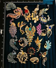 Lot of 20 Peacock Phoenix Bird Brooches Mixed Crystal Enamel Animal Pins