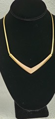 Vintage Trifari choker necklace gold tone metal with pink V charm 18”