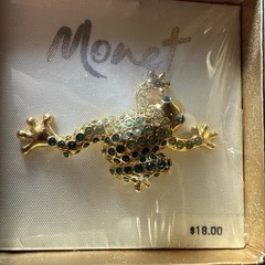 Monet pin brooch Frog rhinestones vintage unused 80’s Mint In Box