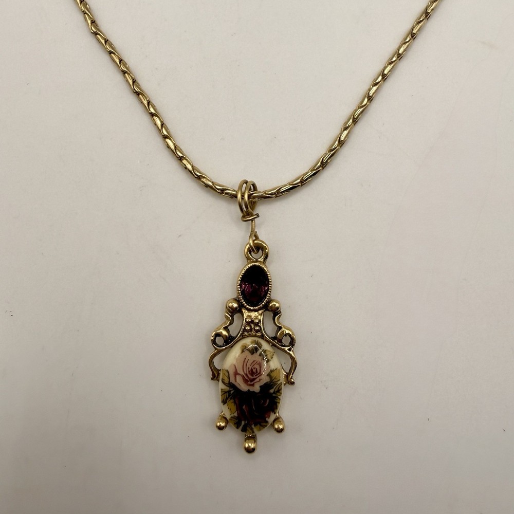 Vintage 1928 Gold Tone Rose Pendant Necklace Amethyst Purple Rhinestone