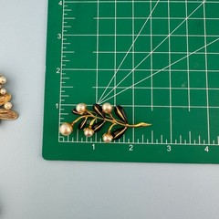 Vintage Brooch Lot Gold Tone Faux Pearl Leaf Branch Feather Some Signed