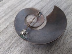 Metal Swirl Brass Brooch Vintage 2in