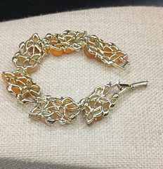 THERMOSET PLASTIC Bracelet Vintage Molded Leaf Gold Tone Fall AB Crystal 7 in