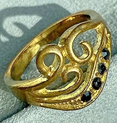 Vintage Black Crystal Rhinestones Openwork Swirls Scrolls Climber Ring Size 7.75