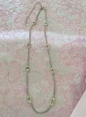 VTG Guess Designer Fashion Necklace Letter G Stations Silver Tone Metal Alloy