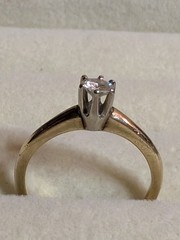 14K Yellow Gold Ring w White Gold Head Diamond Solitaire Sz 6