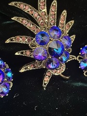 Vintage WEISS Heliotrope Rivoli Rhinestone Brooch Earrings Set Thistle