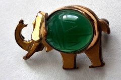 Vintage WRE 1/20 12K Gold Filled Elephant with Carved Scarab brooch