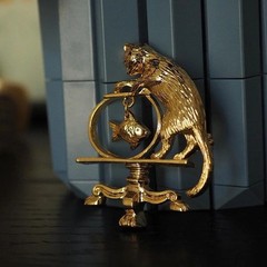 2Pcs Antique Jewelry Cat Vintage Fishing Brooch Personality Fashion Zinc Alloy