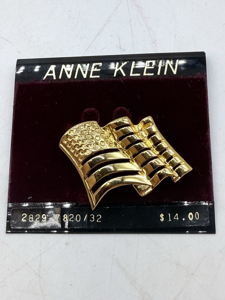 Vintage Anne Klein American Flag Stars Stripes Brooch Pin USA Polished Gold Tone