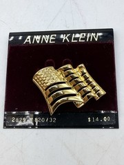 Vintage Anne Klein American Flag Stars Stripes Brooch Pin USA Polished Gold Tone