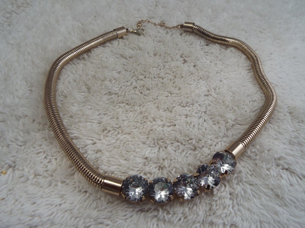 Goldtone Rhinestone Scoop Necklace (H4)