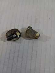 Vintage 2 Tone Y2K Renaissance Etruscan Revival Clip-On Earrings 1980-1990’s Era