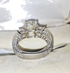 Vintage Lady’s 2.85ct Natural Diamond 5.35 TCW Platinum 900 Engagement Ring