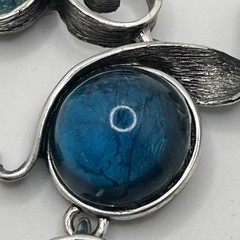 Vintage alisha d necklace Silver tone Twisted Metal With Blue Acrylic Cabochons