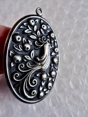 pENDANT PARTRIDGE INA PEAR TREE INTERNATIONAL STERLING JEWELRY VINTAGE neocurio