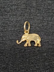 Vintage 14K Plumb Yellow Gold Elephant Charm Pendant Signed CJ Trunk Up 1.44g