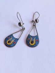 Vintage Taxco Sterling Silver Crushed Stone Inlay Drop Earrings Dainty