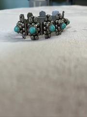 MEXICO STERLING SILVER BRACELET WITH TURQUOISE CABOCHONS 7.5”