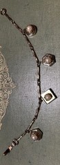 Vintage Gold Tone Bar Link Chain Charm Bracelet with Simulated Pearls