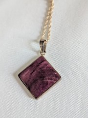 Vintage Square Sterling Silver 3/4″ Purple Spiny Oyster Pendant Necklace 16″+