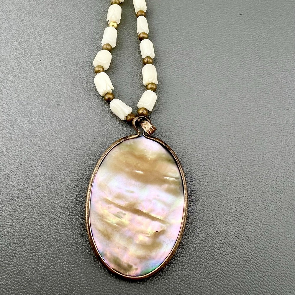 Vintage Mother of Pearl Necklace Iridescent Bezel Pendant Carved Shell 16”