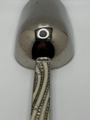 Rhinestone And Faux Pearl Enamel Ice Scooper