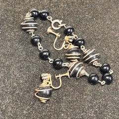 NECKLACE BRACELET EARRINGS set black acrylic metal caged screwbacks vintage
