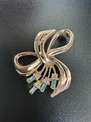 Vintage Gold Wash metal Blue/Teal glass Rhinestones Floral Flower Pendant