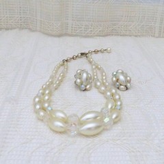 Vintage Necklace and Earring Set Women Faux Pearl and Crystal Glamorous Evening