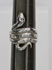 925 Sterling Silver – Ruby Eyes & CZ – Articulated Toungue Snake Ring Size 9.75