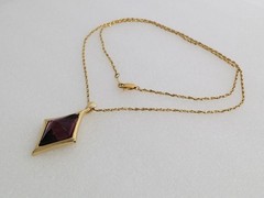 Vintage Gold Tone Simulated Amethyst Purple Glass Stone Pendant Necklace