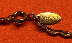 VINTAGE MEDICI GOLD TONE CHAIN NECKLACE