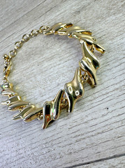 Vintage Unbranded Gold Tone Chunky Bracelet Chain Link Lobster Close