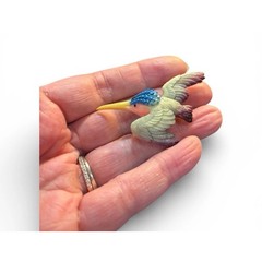 Vintage Carved Hummingbird Brooch Marked Japan Pastel Resin Figural Bird Pin