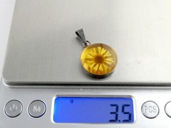 Vintage Sterling Silver Yellowed Resin Daisy Flower Pendant 925 1.25 Inches 3.5g
