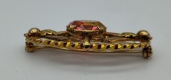 Vintage Oval Red/Orange Variegated Stone Gold Tone Pin Brooch Lapel