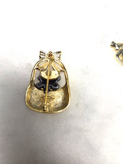 Vtg nos Danecraft pewter gold tone Cat in Basket Pin