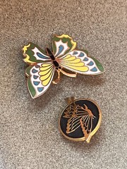 Lot of Yellow White Green & Blue Enamel Goldtone & Black Flying Butterfly in