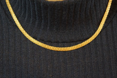 Vintage Monet Signed Gold Tone Flat Bismarck Mesh Chain Necklace 15.5″ Choker